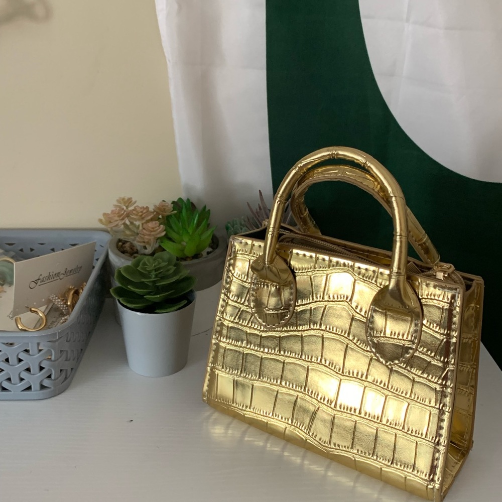 • SHEIN MiniBag